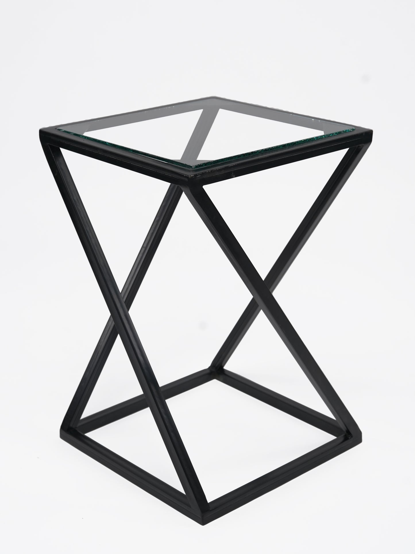 The illusion Table