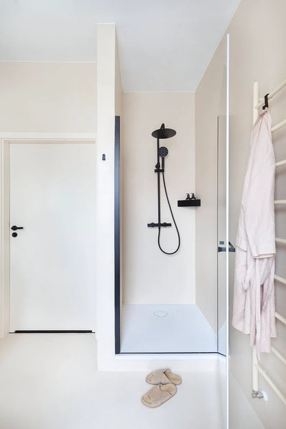 Corner shower shelf